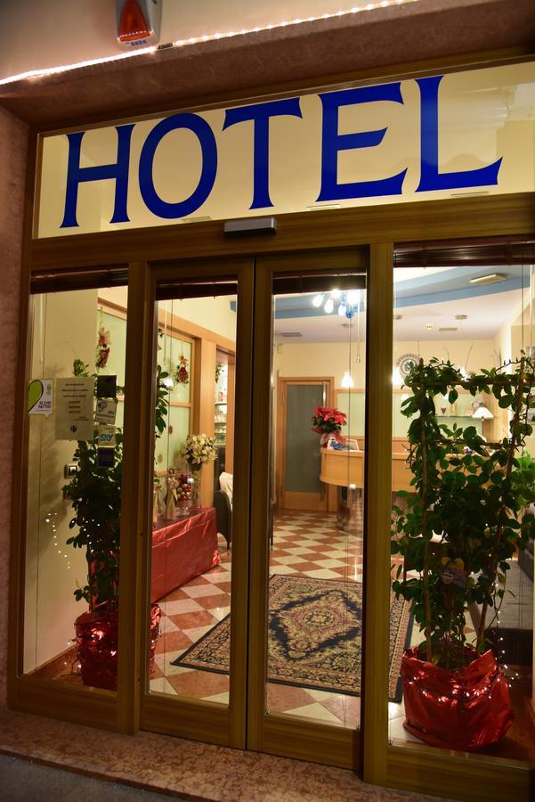 Hotel Residence Sant'Anna Bedonia Eksteriør bilde